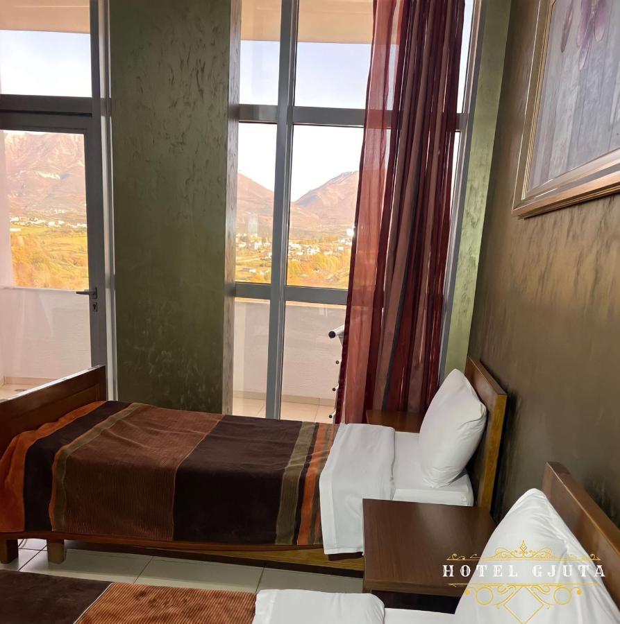 Hotel Gjuta Farke e Madhe Ngoại thất bức ảnh