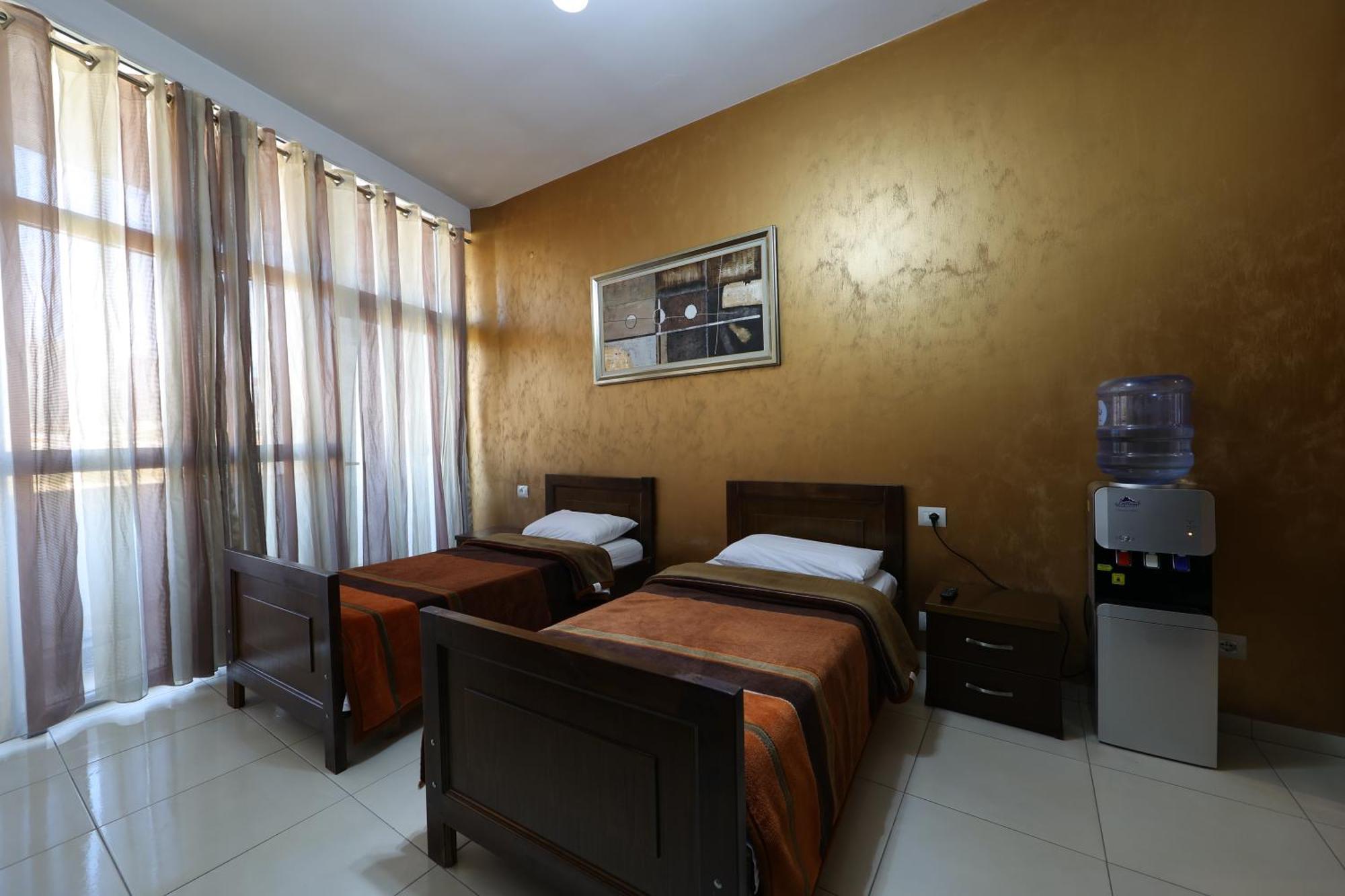 Hotel Gjuta Farke e Madhe Ngoại thất bức ảnh
